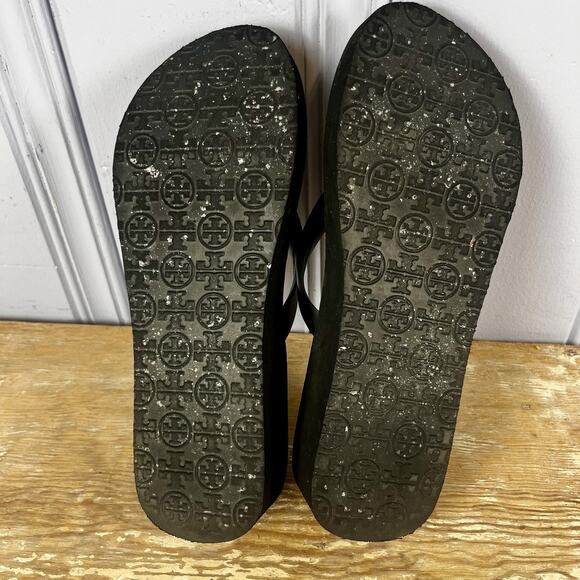 Tory Burch Wedge Platform Flip Flops Sz 8 Sandals Black White Geometric Resort - Picture 7 of 12